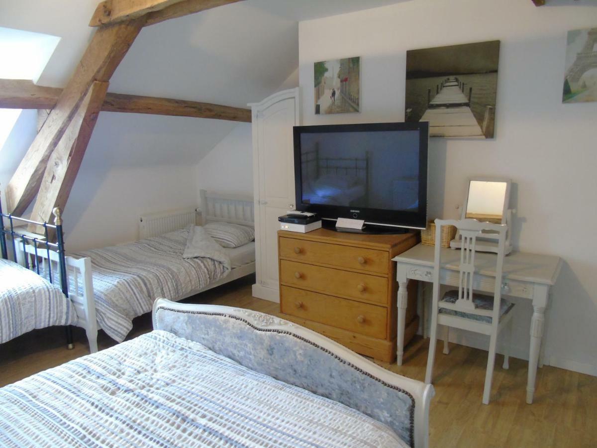 Bed and Breakfast Puy Larousse Farm House Linards Экстерьер фото
