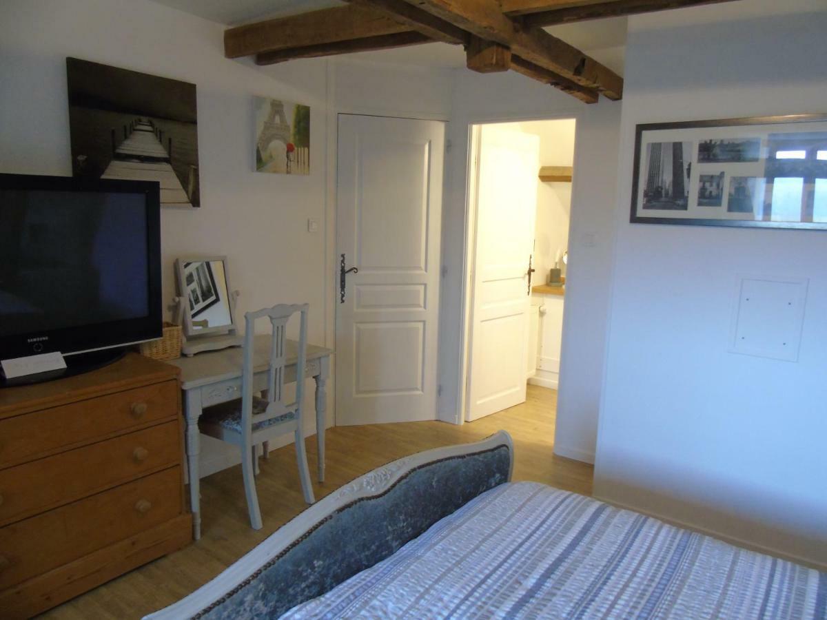 Bed and Breakfast Puy Larousse Farm House Linards Экстерьер фото